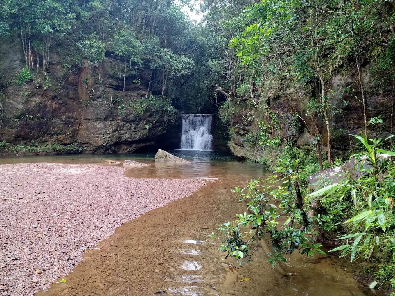 Sua Ludong Falls